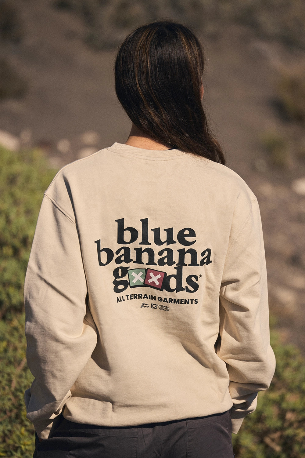BEIGE GOODS CREW