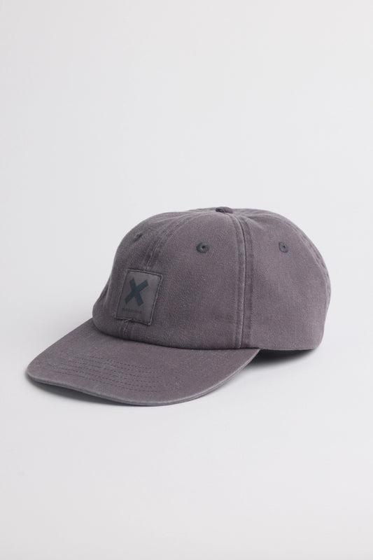 ANTHRACITE ICONIC CAP