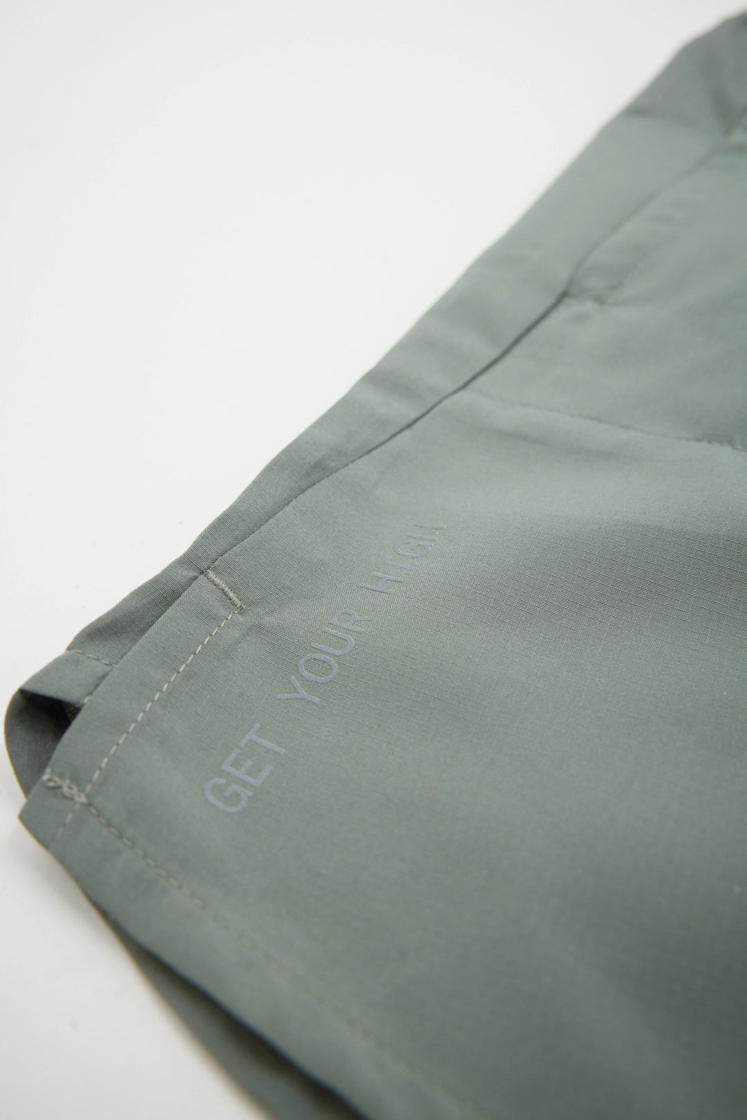 OLIVE GREEN TRAIN SHORTS
