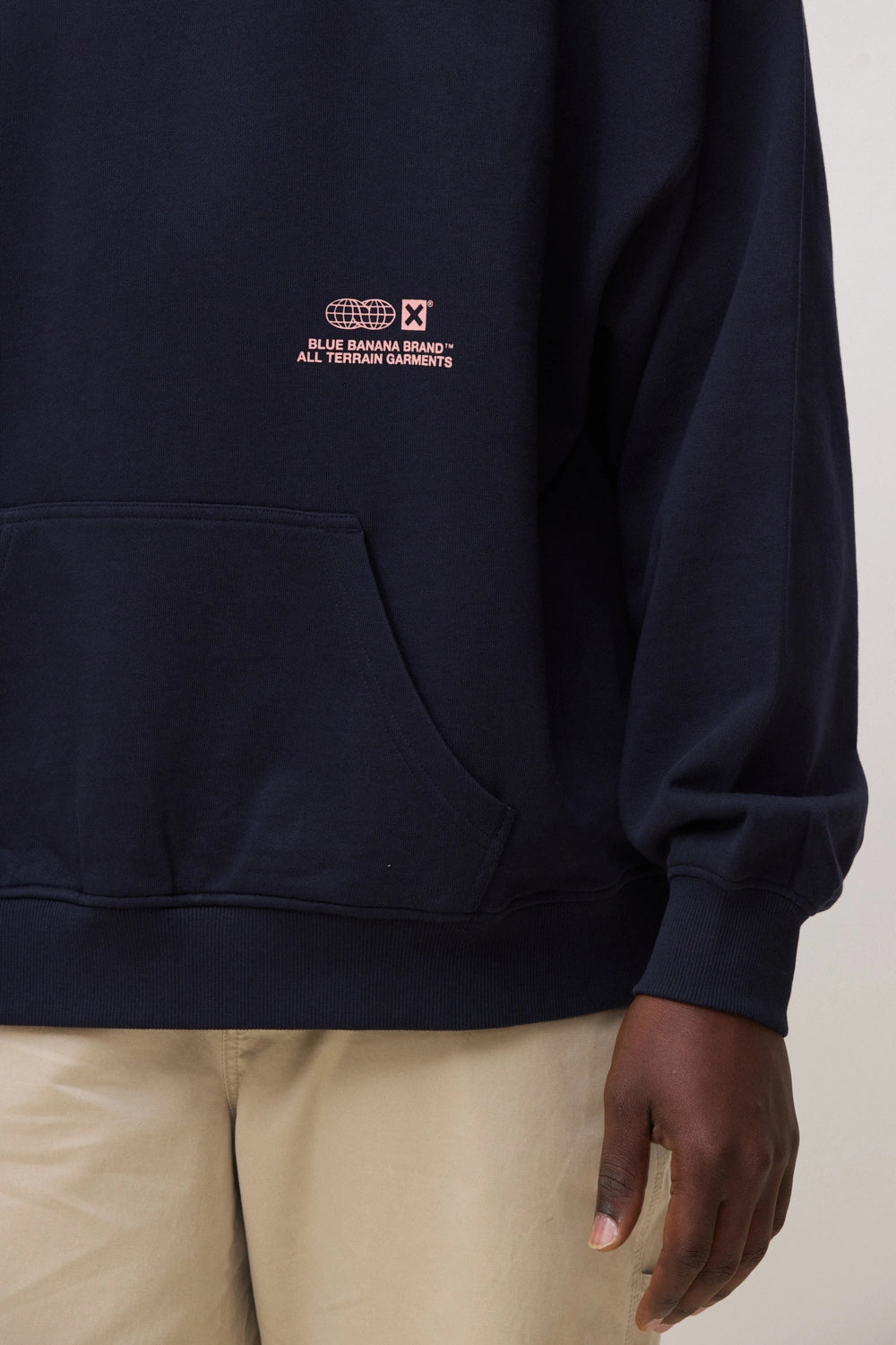NAVY UNIVERSAL HOODIE