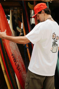 WHITE POT TEE