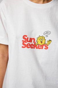 WHITE SUN SEEKERS TEE