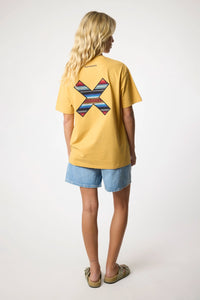 CAMISETA CLASSIC AMARILLA