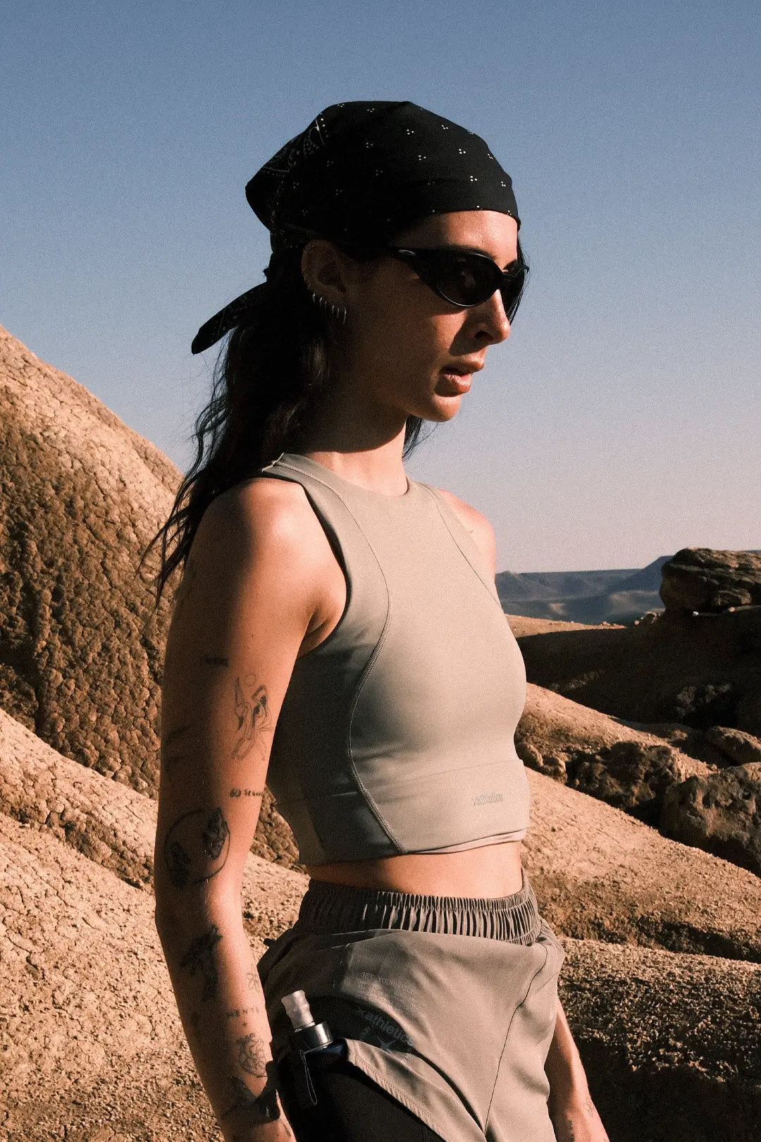 OLIVE GREEN WASHED ACTIVE WOMAN TOP